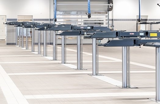 Vehicle Lifts & Car Ramps