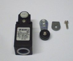 OMA00B2815