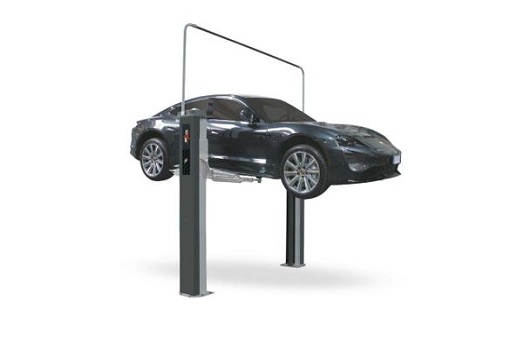 Vehicle lift with special articulated pad ends for EV vehicles | New Product