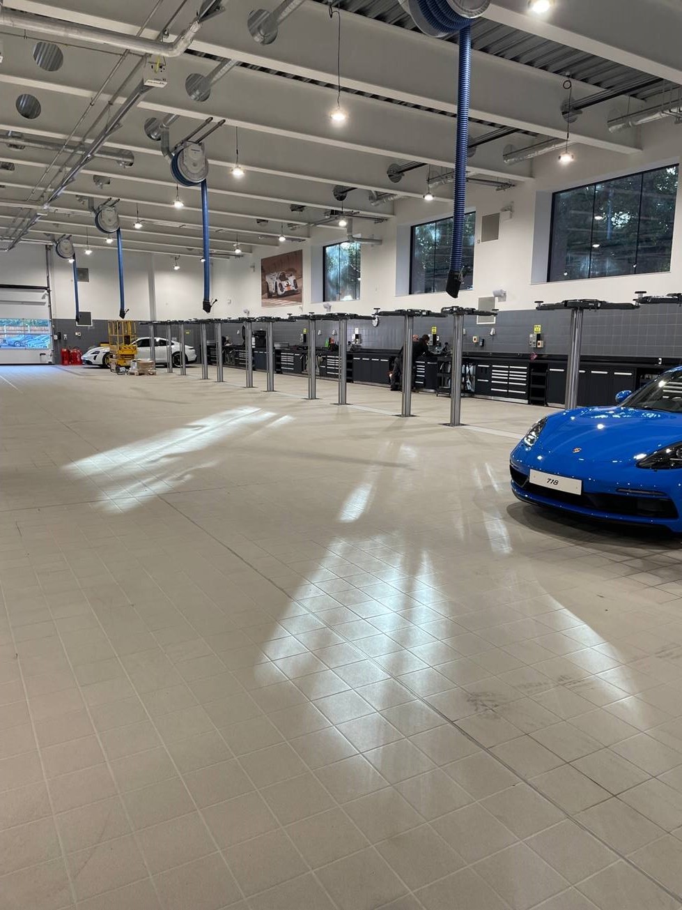 porsche Bournemouth workshop