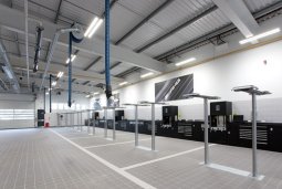 Straightset Garage Equipment & Garage Tools | Independent Workshop